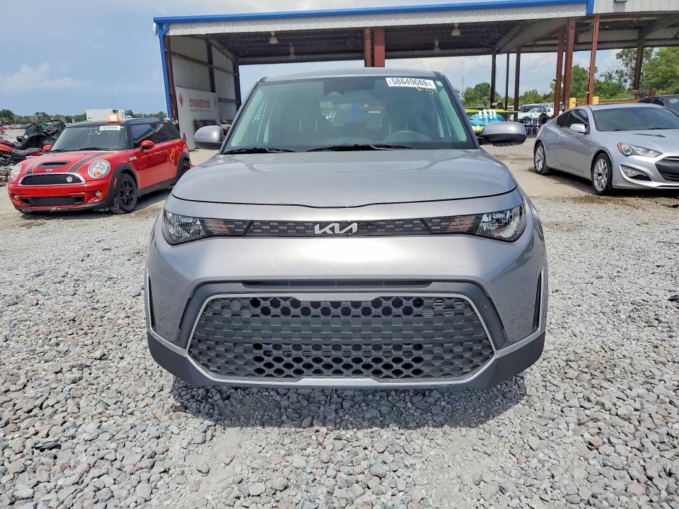 2024 Kia Soul VIN KNDJ23AU6R7920365 COPART salvage auction — SIDE, Salvage Title, sold $3,000 on 2026-07-24 (photo 5)