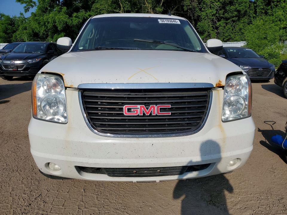 2013 Gmc Yukon VIN 1GKS2LE72DR201415 COPART salvage auction — MECHANICAL, On - Permit No Brand - Unfit, sold $375 on 2026-07-23 (photo 5)