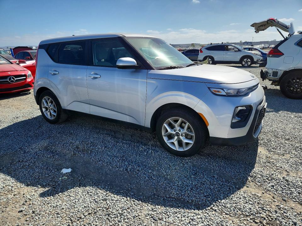 2020 Kia Soul VIN KNDJ23AU2L7061914 COPART salvage auction — SIDE, Ca - Salvage Certificate, sold $2,900 on 2026-07-28 (photo 4)
