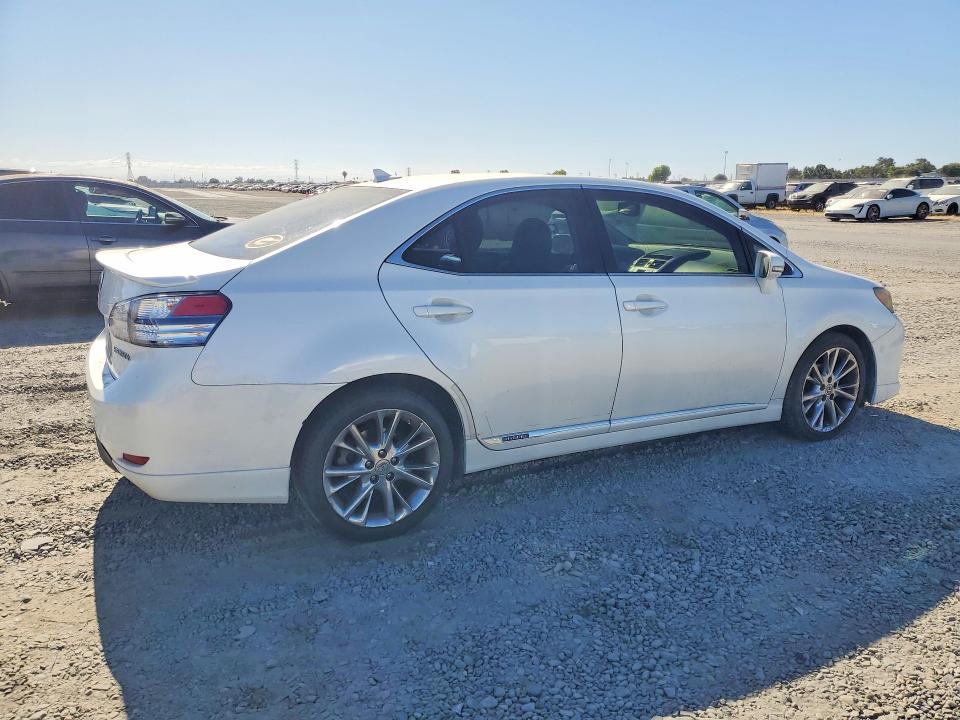 2010 Lexus Hs 250h VIN JTHBB1BA0A2020784 COPART salvage auction — REAR END, CA - DIS/DLR/EXP APP FOR DUP CLEAN, sold $2,250 on 2026-07-14 (photo 3)