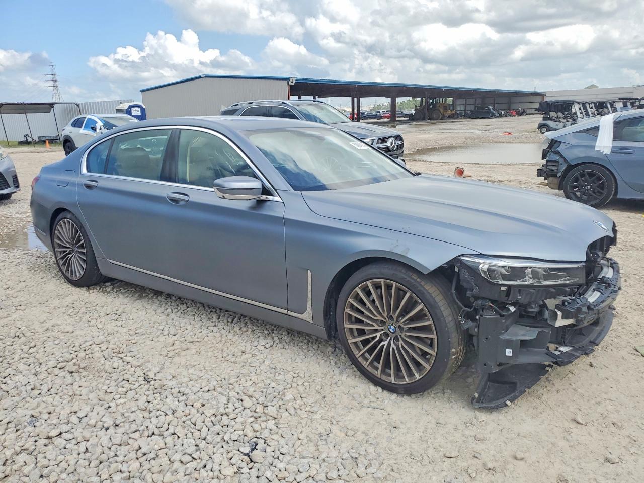 2022 BMW 7 Series VIN WBA7U2C00NCK71802 COPART salvage auction — Front End, TX - SALVAGE VEHICLE TITLE, sold $30,250 on 2026-06-30 (photo 4)