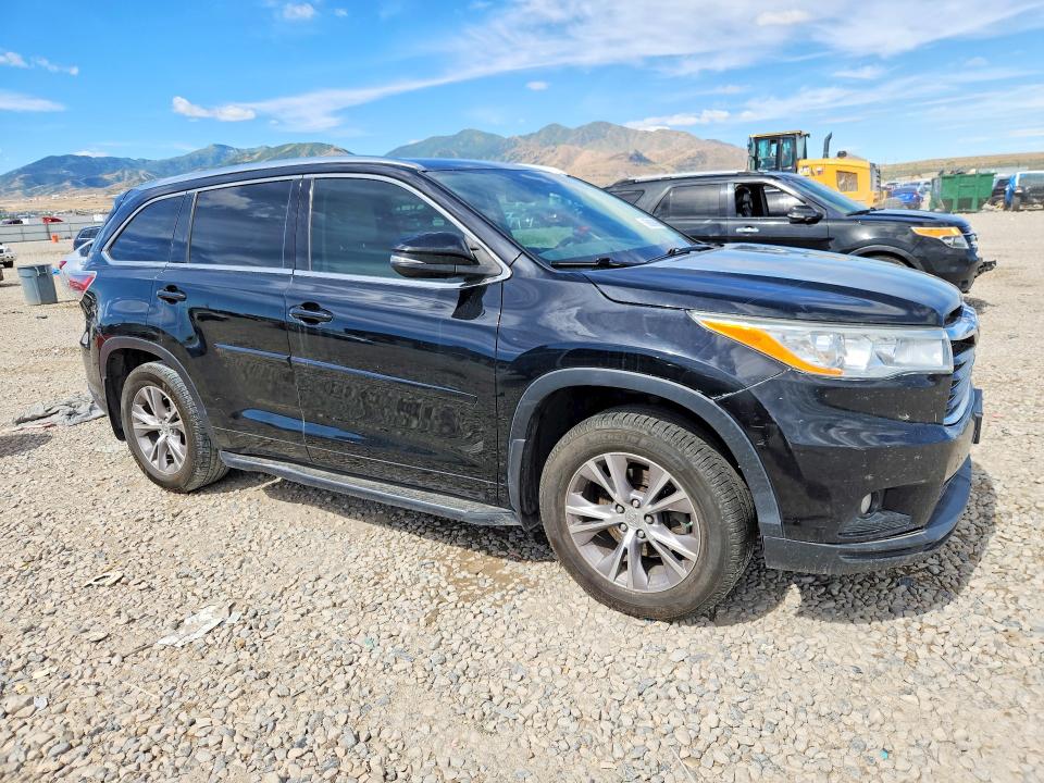2014 Toyota Highlander VIN 5TDJKRFH6ES061857 COPART salvage auction — MINOR DENT/SCRATCHES, Ut - Certificate Of Title, sold $8,000 on 2026-07-24 (photo 4)