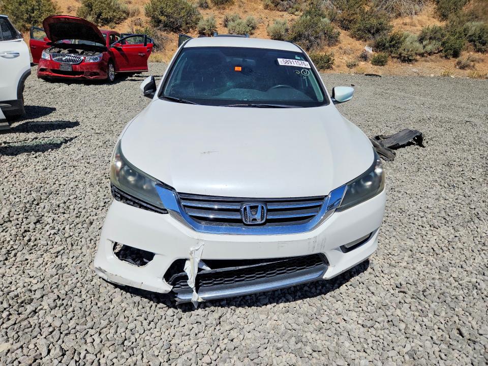 2015 Honda Accord VIN 1HGCR2F53FA264819 COPART salvage auction — VANDALISM, Nv - Certificate Of Title, sold $3,042 on 2026-07-03 (photo 5)