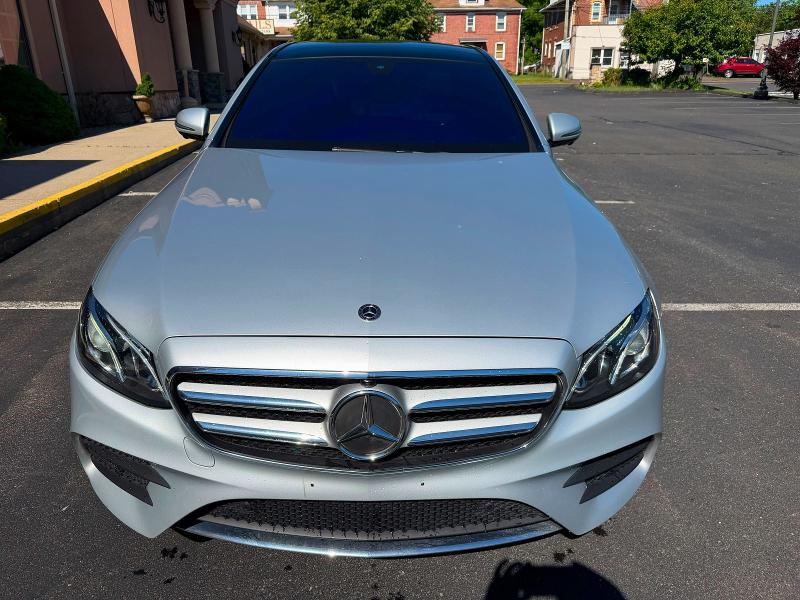 2020 Mercedes-benz E-klasse VIN WDDZF8EB9LA725227 COPART salvage auction — MINOR DENT/SCRATCHES, Ny - Certificate Of Title, sold $15,900 on 2026-07-09 (photo 5)