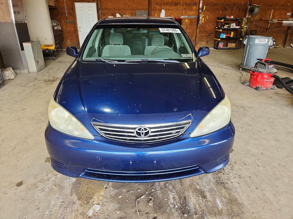 2005 Toyota Camry VIN 4T1BE30K25U014006 COPART salvage auction — MINOR DENT/SCRATCHES, Pa - Cert Of Title, sold $1,500 on 2026-07-02 (photo 5)