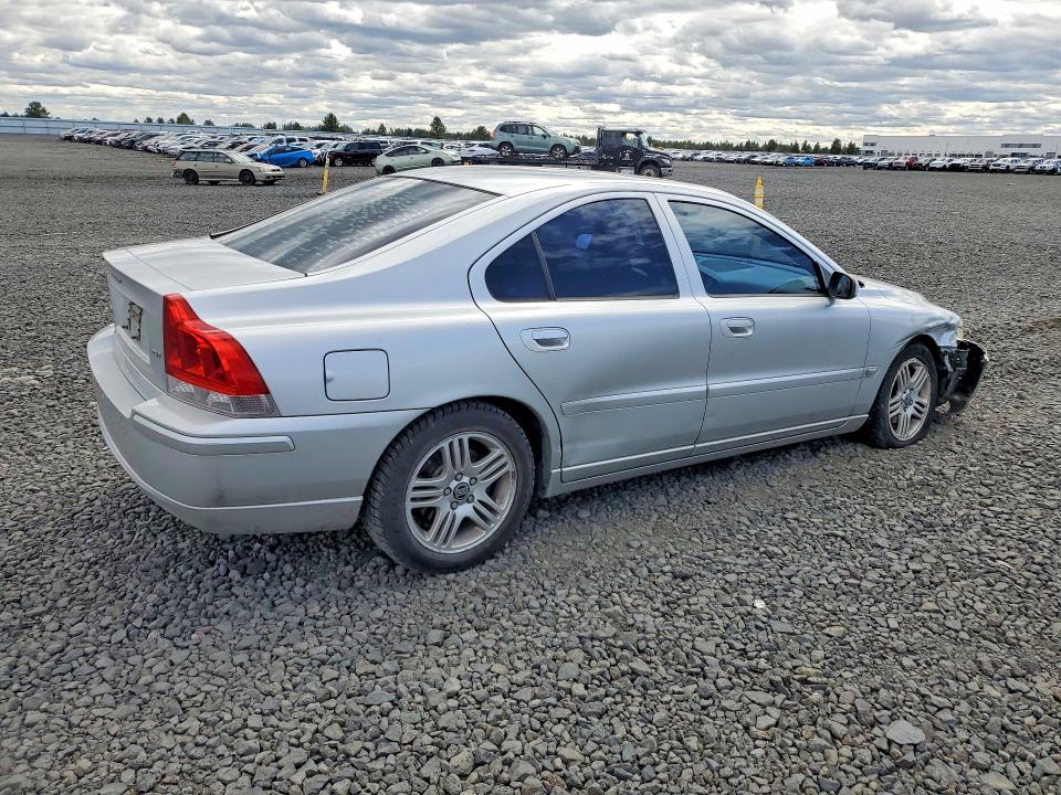 2005 Volvo S60 VIN YV1RS592252485153 COPART salvage auction — FRONT END, WA - BILL OF SALE, sold $300 on 2026-07-15 (photo 3)