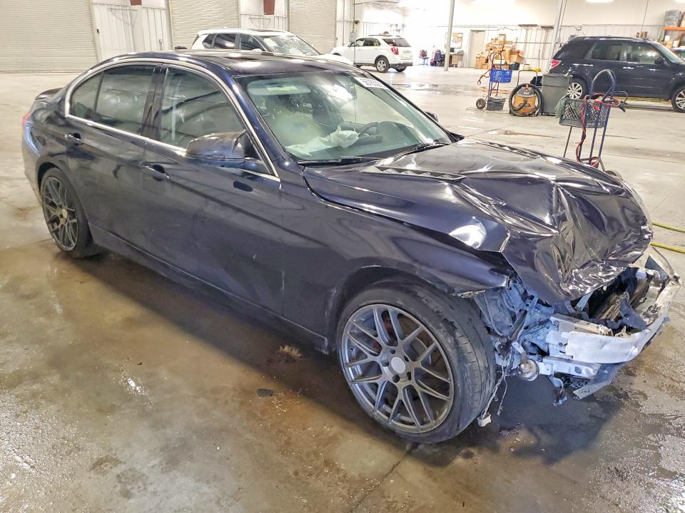 2013 BMW 3er VIN WBA3B5C59DF599010 COPART salvage auction — FRONT END, Mn - Cert Of Title-Prior Salvage, sold $225 on 2026-07-28 (photo 4)