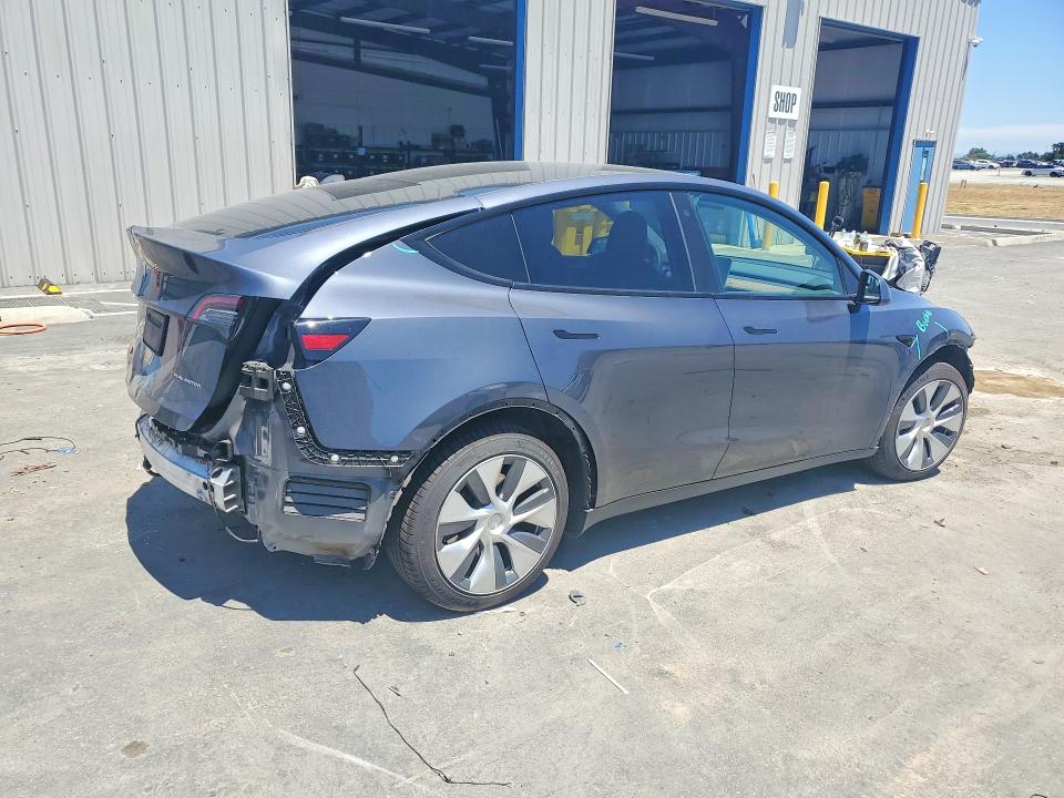 2022 Tesla Model y VIN 7SAYGDEE1NF571938 COPART salvage auction — FRONT END, Ca - Salvage Certificate, sold $8,200 on 2026-07-02 (photo 3)