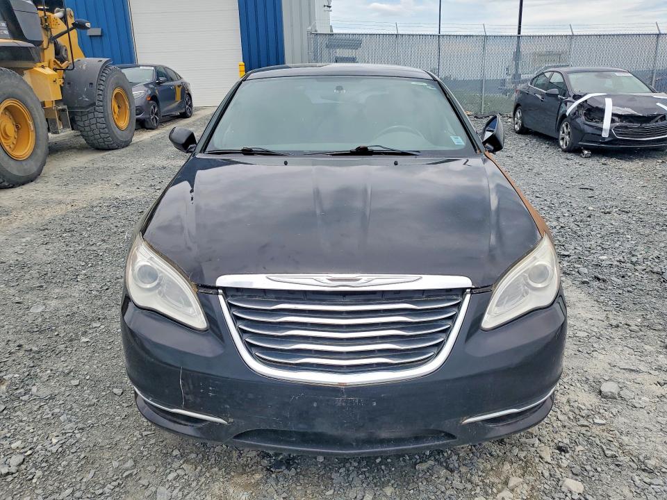 2014 Chrysler 200 VIN 1C3CCBBB7EN101114 COPART salvage auction — MECHANICAL, Ns - Cert Of Registration, sold $375 on 2026-07-09 (photo 5)