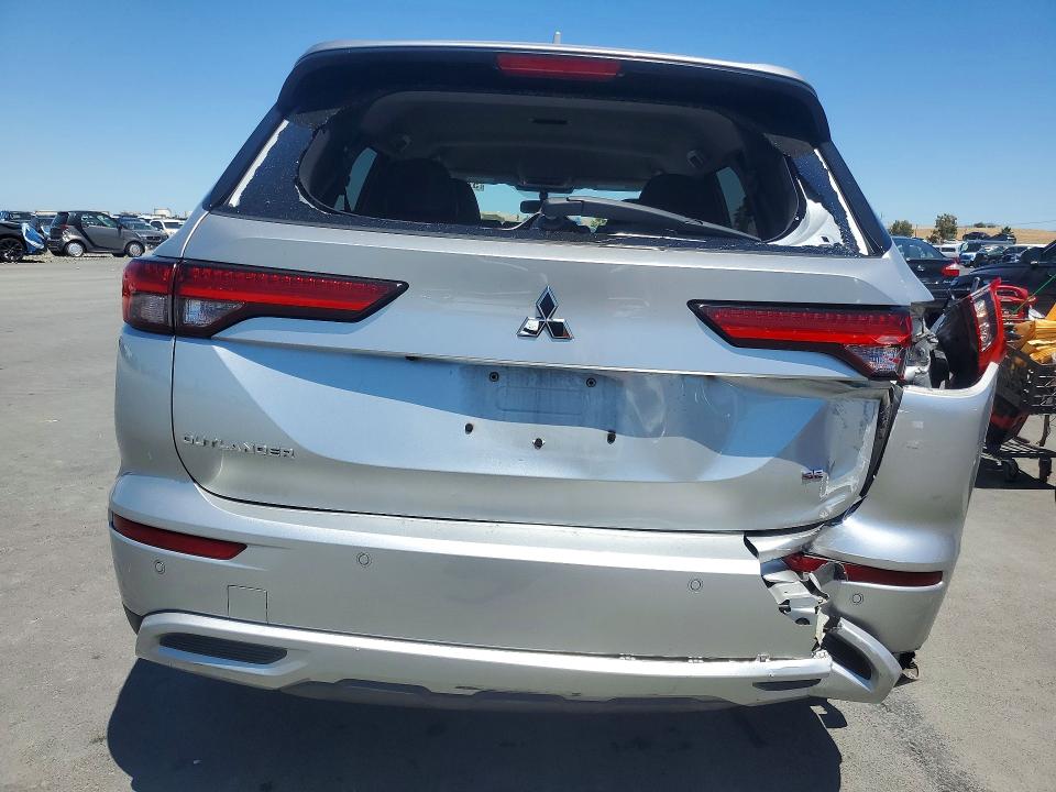 2024 Mitsubishi Outlander VIN JA4J4VA84RZ037968 COPART salvage auction — REAR END, Ca - Salvage Certificate, sold $9,300 on 2026-08-03 (photo 6)