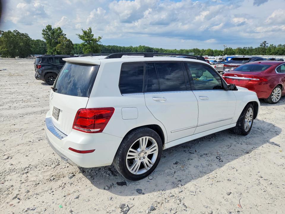 2015 Mercedes-benz VIN WDCGG5HB5FG354328 COPART salvage auction — VANDALISM, Ga - Cert Of Title-Salvage, sold $2,950 on 2026-08-05 (photo 3)