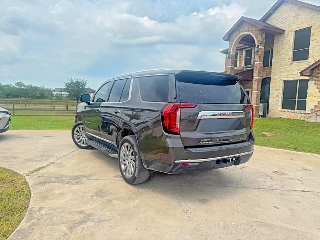 2021 GMC Yukon VIN 1GKS1BKD6MR441493 COPART salvage auction — Minor Dent/Scratches, TX - CERTIFICATE OF TITLE (P), sold $19,500 on 2026-07-09 (photo 3)