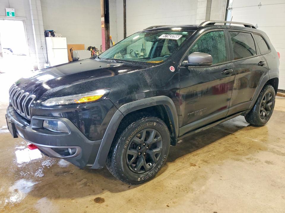 2016 Jeep Cherokee VIN 1C4PJMBB0GW271844 COPART salvage auction — MINOR DENT/SCRATCHES, On - Permit No Brand - Unfit (P), sold $4,300 on 2026-07-03 (photo 1)