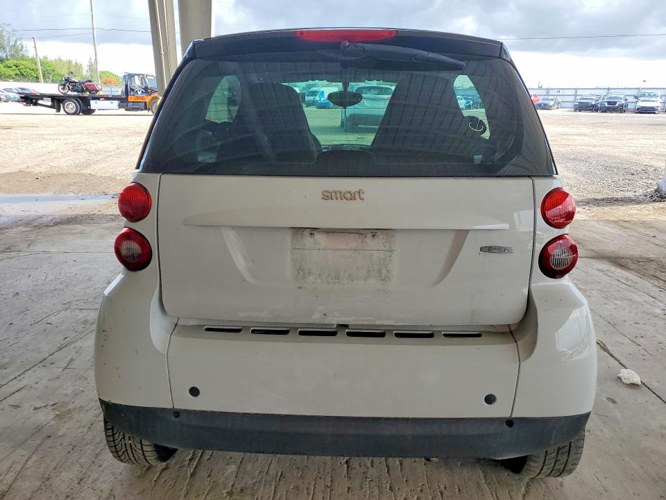 2009 Smart Fortwo VIN WMEEJ31X89K250881 COPART salvage auction — FRONT END, FL - CERT OF TITLE SLVG REBUILDABLE, sold $525 on 2026-07-08 (photo 6)