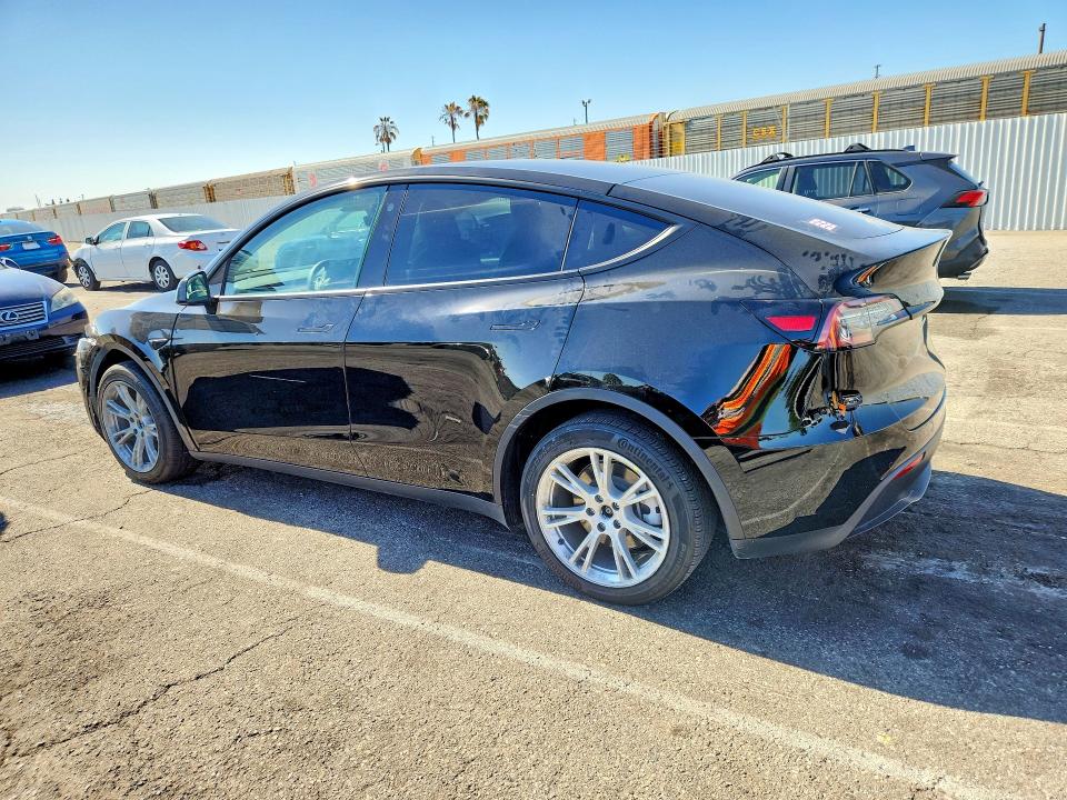 2022 Tesla Model y VIN 7SAYGDEE1NF425670 COPART salvage auction — FRONT END, Ca - Salvage Certificate, sold $12,900 on 2026-07-31 (photo 2)