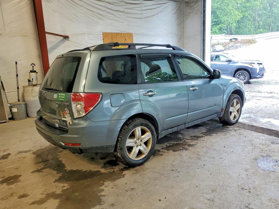 2010 Subaru Forester VIN JF2SH6DC6AH719072 COPART salvage auction — MINOR DENT/SCRATCHES, Vt - Certificate Of Title, sold $575 on 2026-07-13 (photo 3)