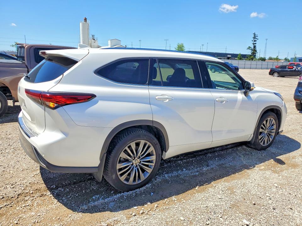 2020 Toyota Highlander VIN 5TDFZRBH3LS021577 COPART salvage auction — FRONT END, Ia - Cert Of Title-Salvage Title, sold $15,600 on 2026-07-22 (photo 3)