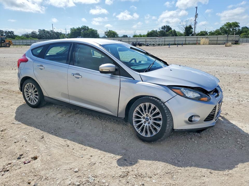2012 Ford VIN 1FAHP3N2XCL181272 COPART salvage auction — FRONT END, Tx - Salvage Vehicle Title, sold $275 on 2026-07-09 (photo 4)