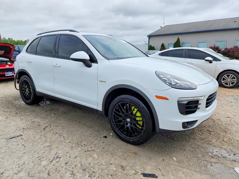 2015 Porsche Cayenne VIN WP1AE2A24FLA50214 COPART salvage auction — REAR END, KY - CERT OF TITLE-SALVAGE, sold $6,200 on 2026-07-30 (photo 4)