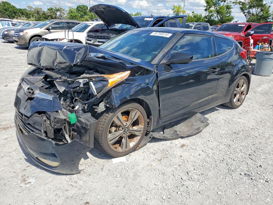 2016 Hyundai Veloster VIN KMHTC6AD5GU257968 COPART salvage auction — FRONT END, FL - CERT OF TITLE SLVG REBUILDABLE, sold $950 on 2026-07-31 (photo 1)