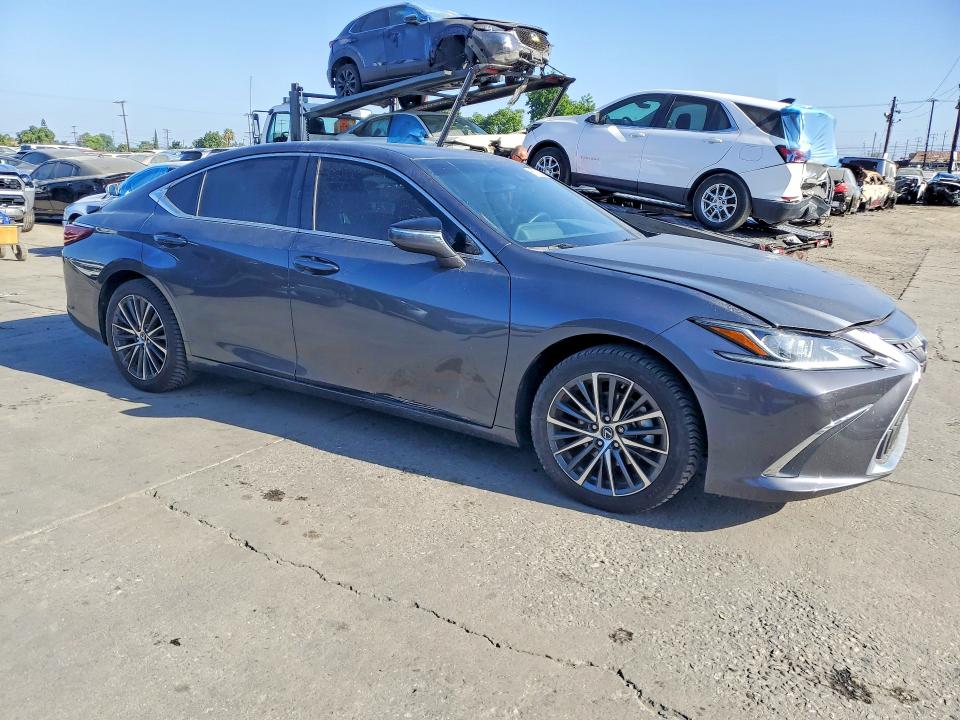 2023 Lexus ES VIN 58ADA1C1XPU030526 COPART salvage auction — REAR END, Ca - Salvage Certificate, sold $16,200 on 2026-07-29 (photo 4)