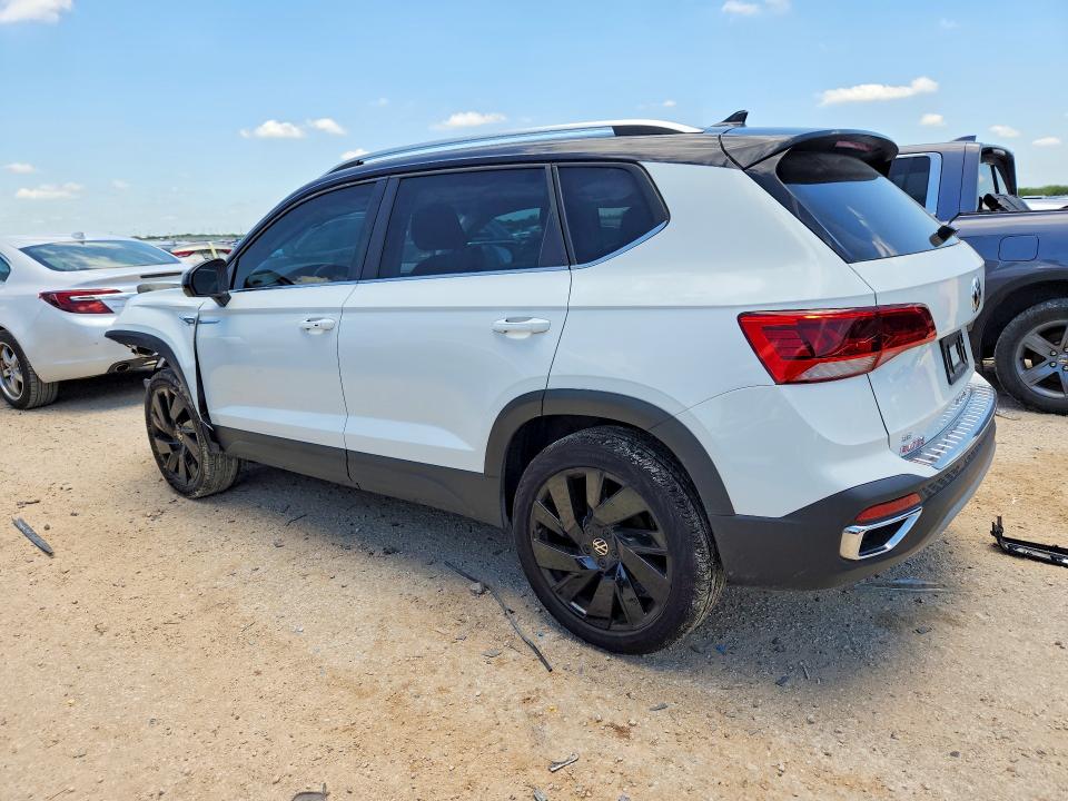 2024 Volkswagen VIN 3VVVX7B24RM015704 COPART salvage auction — FRONT END, Salvage Title, sold $7,400 on 2026-08-27 (photo 2)