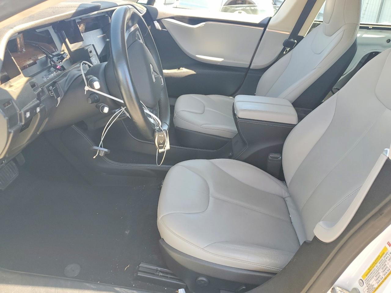 2014 Tesla Model s VIN 5YJSA1H1XEFP55657 COPART salvage auction — Stripped, PA - CERT OF TITLE (P), sold $2,750 on 2026-09-11 (photo 7)