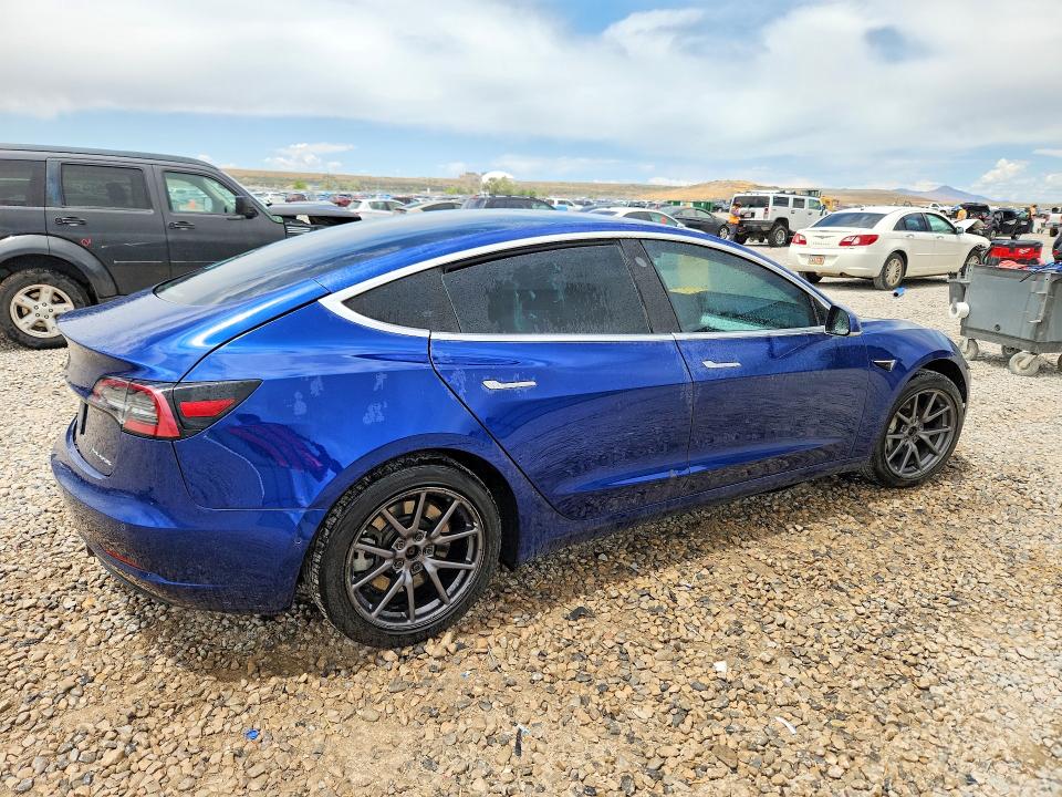 2018 Tesla Model 3 VIN 5YJ3E1EB6JF100928 COPART salvage auction — REAR END, UT - SALVAGE CERTIFICATE, sold $3,100 on 2026-07-31 (photo 3)