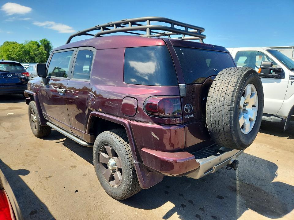 2007 Toyota Fj cruiser VIN JTEBU11F670049134 COPART salvage auction — MECHANICAL, Ct - Certificate Of Title, sold $2,500 on 2026-07-10 (photo 2)