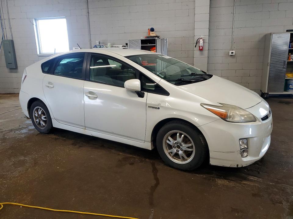 2011 Toyota Prius VIN JTDKN3DU5B1409584 COPART salvage auction — MINOR DENT/SCRATCHES, Mt - Certificate Of Title, sold $1,900 on 2026-07-08 (photo 4)