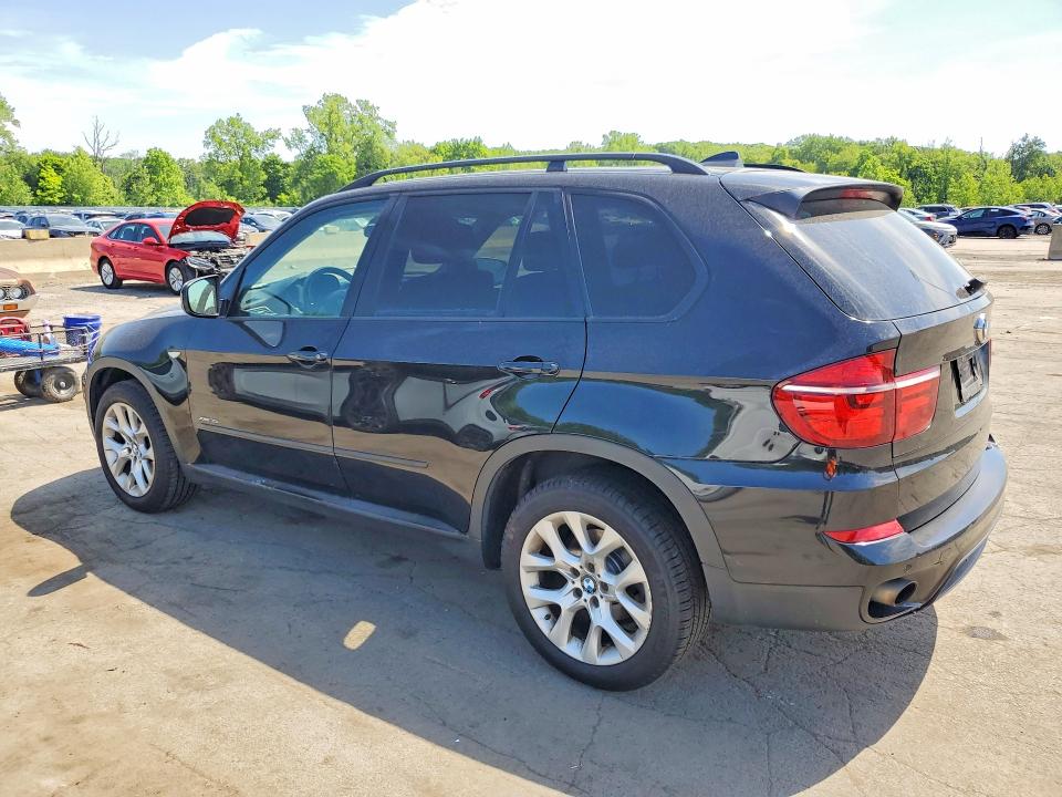 2013 BMW X5 VIN 5UXZV4C52D0G53489 COPART salvage auction — NORMAL WEAR, Ny - Certificate Of Title, sold $1,350 on 2026-07-07 (photo 2)