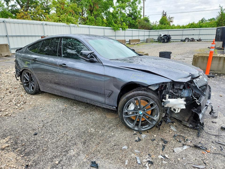 2017 BMW 3er VIN WBA8Y3C3XHG451097 COPART salvage auction — FRONT END, Mo - Salvage Certificate Of Title, sold $3,700 on 2026-08-07 (photo 4)