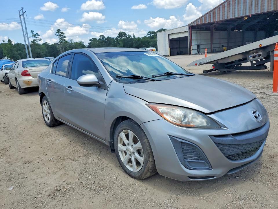 2011 Mazda 3 VIN JM1BL1VF6B1358168 COPART salvage auction — REAR END, LA - NON PUBLIC CLEAN TITLE, sold $325 on 2026-07-18 (photo 4)