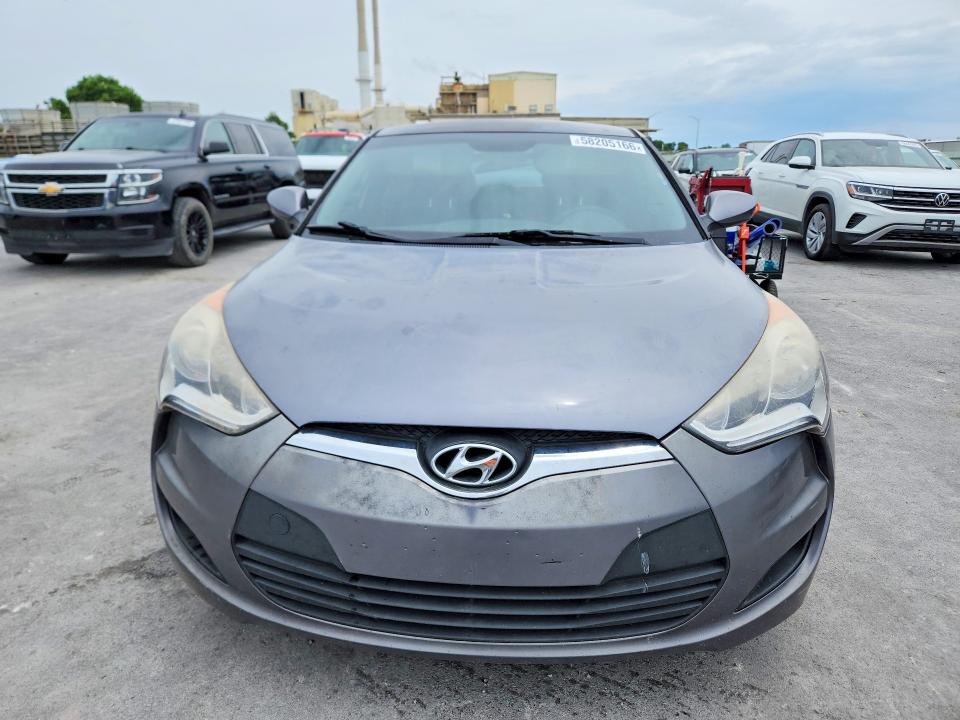 2016 Hyundai Veloster VIN KMHTC6AD4GU297992 COPART salvage auction — SIDE, Ok - Cert Of Title-Repossession, sold $650 on 2026-07-10 (photo 5)
