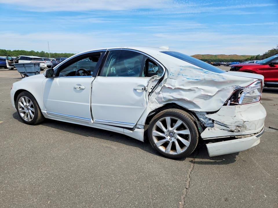 2016 Volvo VIN YV140MAK1G1196280 COPART salvage auction — REAR END, Ny - Mv-907A Salvage Certificate, sold $2,800 on 2026-07-08 (photo 2)