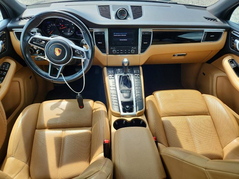 2018 Porsche Macan VIN WP1AA2A56JLB19953 COPART salvage auction — MINOR DENT/SCRATCHES, Fl - Cert Of Title Slvg Rebuildable, sold $40 on 2026-07-29 (photo 8)