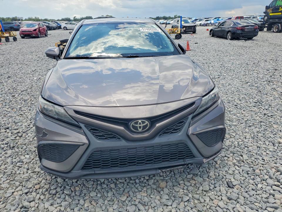 2021 Toyota Camry VIN 4T1G11AK3MU560185 COPART salvage auction — FRONT END, Fl - Certificate Of Title, sold $6,500 on 2026-07-03 (photo 5)