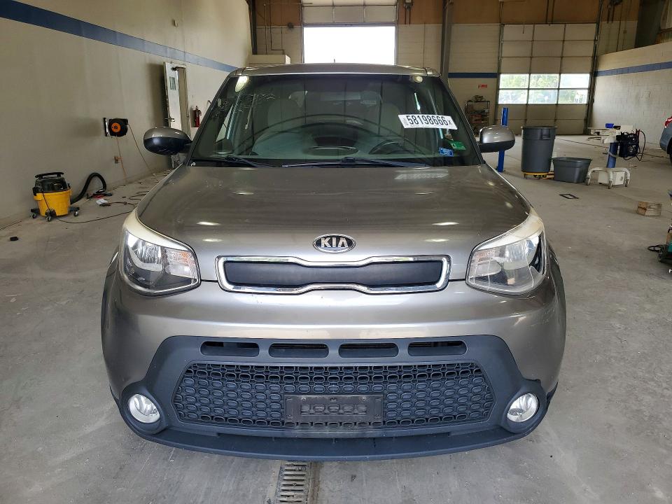 2015 Kia Soul VIN KNDJN2A27F7130424 COPART salvage auction — VANDALISM, Va - Cert Of Title - Salvage, sold $825 on 2026-07-31 (photo 5)