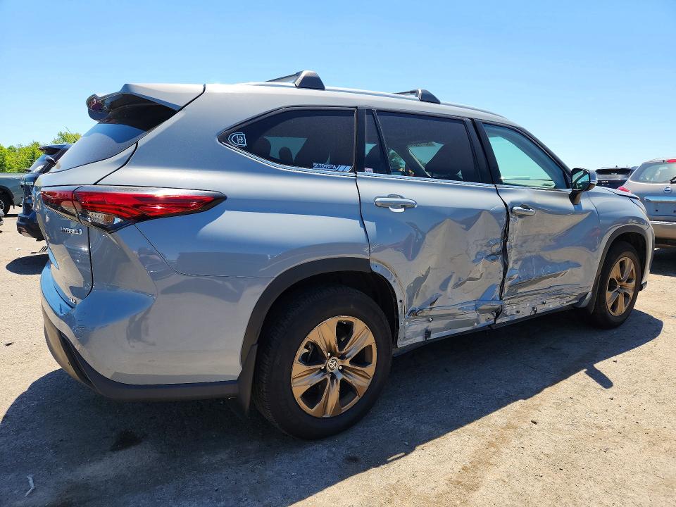 2022 Toyota Highlander VIN 5TDAARAH9NS516999 COPART salvage auction — SIDE, Pa - Certificate Of Salvage, sold $18,900 on 2026-07-31 (photo 3)