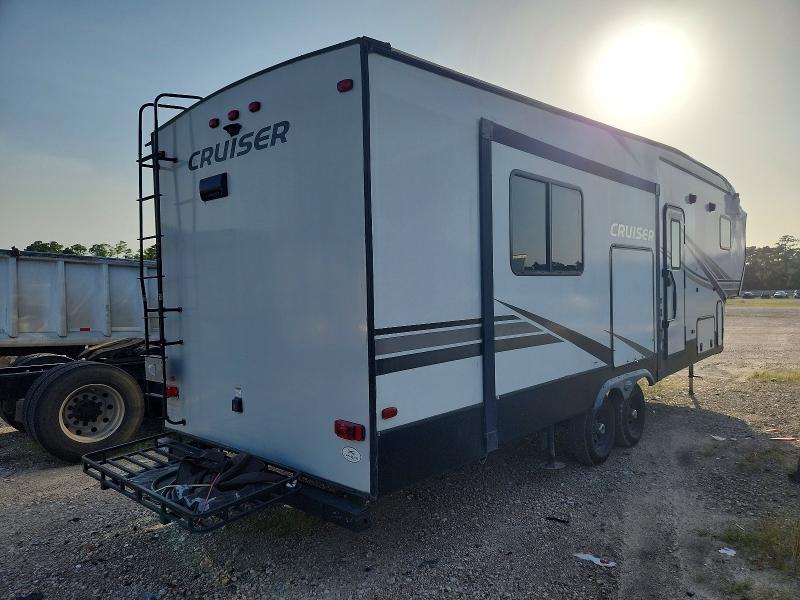2021 Keystone Cruiser ai VIN 4YDF29R27M6320820 COPART salvage auction — ROOF, TX - SALVAGE VEHICLE TITLE, sold $9,400 on 2026-07-30 (photo 4)