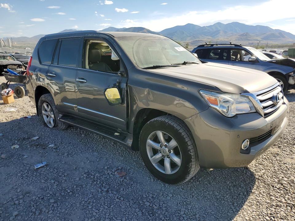 2013 Lexus Gx VIN JTJBM7FX6D5055858 COPART salvage auction — SIDE, Nc - Salvage Certificate Of Title, sold $6,600 on 2026-07-31 (photo 4)
