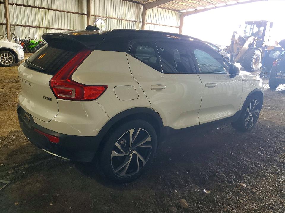 2019 Volvo Xc40 VIN YV4162UM7K2107000 COPART salvage auction — MINOR DENT/SCRATCHES, Tx - Certificate Of Title (P), sold $8,500 on 2026-07-21 (photo 3)