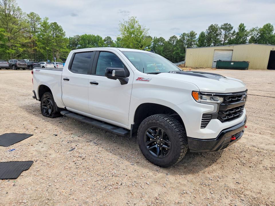 2023 Chevrolet Silverado VIN 3GCUDFELXPG231313 COPART salvage auction — SIDE, Nc - Salvage Certificate Of Title, sold $11,200 on 2026-07-31 (photo 4)