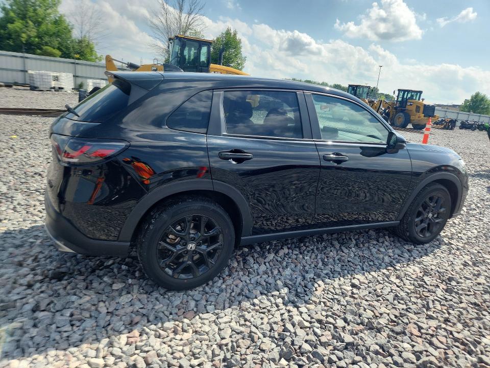 2024 Honda Hr-v VIN 3CZRZ2H51RM767448 COPART salvage auction — HAIL, WI - CERT OF TITLE-CLAIM PAID, sold $15,600 on 2026-07-27 (photo 3)