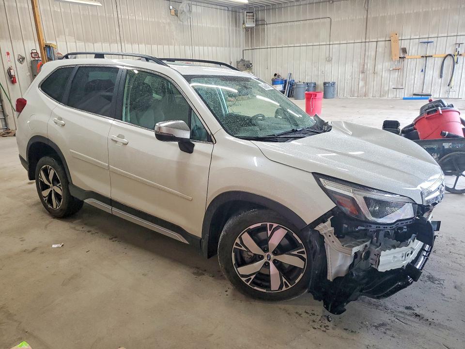 2021 Subaru VIN JF2SKAXC2MH563374 COPART salvage auction — FRONT END, Pa - Certificate Of Salvage, sold $4,250 on 2026-07-16 (photo 4)