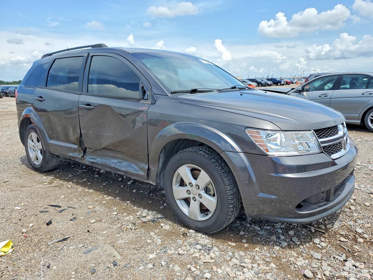 2016 Dodge Journey VIN 3C4PDCAB4GT132454 COPART salvage auction — Side, TX - SALVAGE VEHICLE TITLE, sold $1,200 on 2026-07-09 (photo 4)