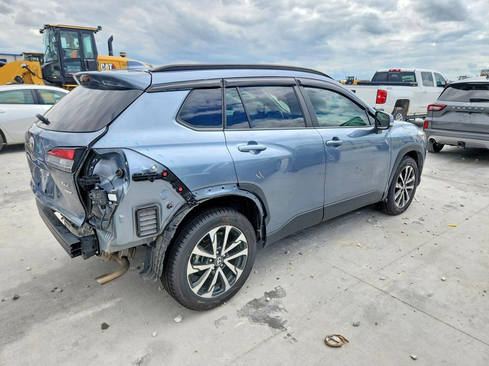 2023 Toyota Corolla cross VIN 7MUDAABG8PV070874 COPART salvage auction — REAR END, TX - SALVAGE VEHICLE TITLE, sold $7,200 on 2026-07-28 (photo 3)