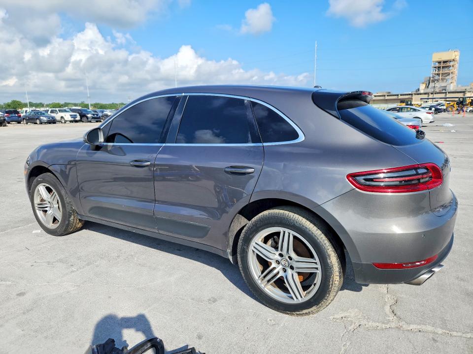 2016 Porsche Macan VIN WP1AB2A5XGLB47521 COPART salvage auction — MINOR DENT/SCRATCHES, La - Certificate Of Title, sold $3,200 on 2026-07-22 (photo 2)