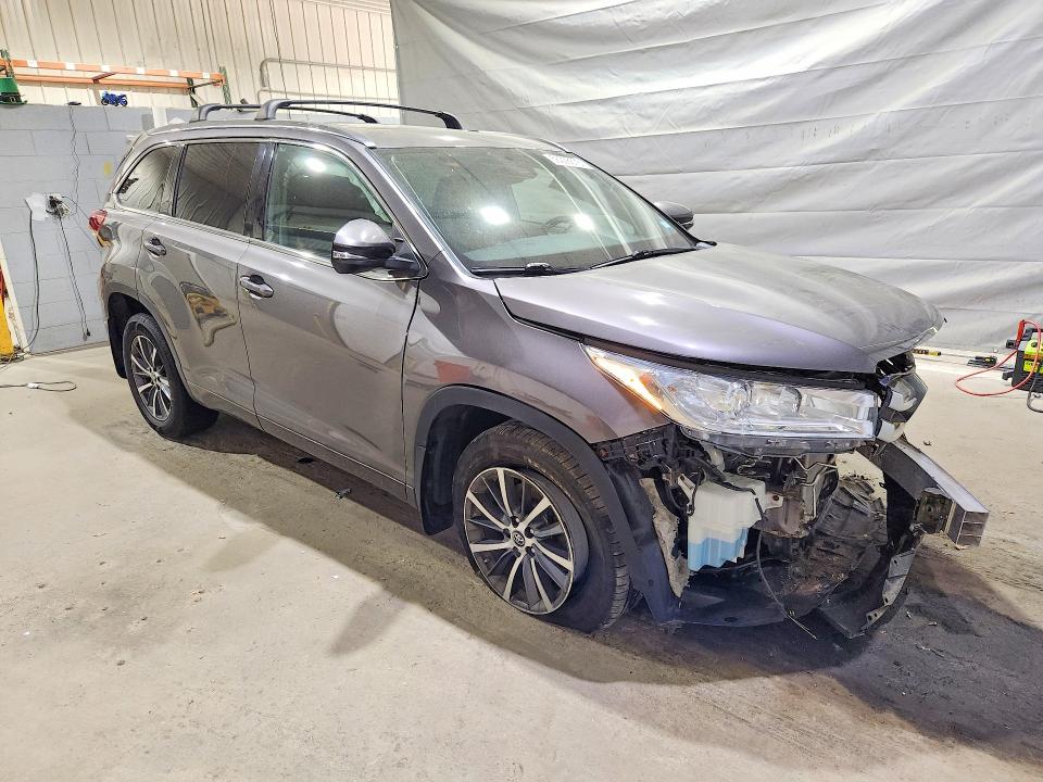 2018 Toyota Highlander VIN 5TDJZRFH8JS562206 COPART salvage auction — FRONT END, Nh - Cert Of Title-Salvage, sold $5,300 on 2026-07-24 (photo 4)