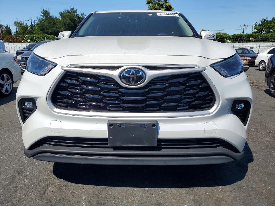 2022 Toyota Highlander VIN 5TDZZRAH2NS123261 COPART salvage auction — VANDALISM, Ca - Salvage Certificate, sold $16,200 on 2026-07-14 (photo 5)